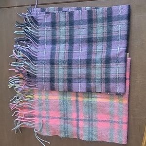 2 Scarfs 100% Wool